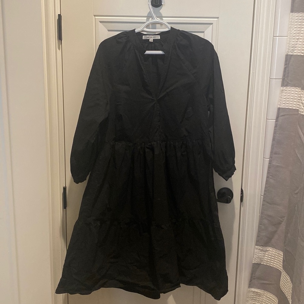 Women’s dress size large. Brand is One One Six
